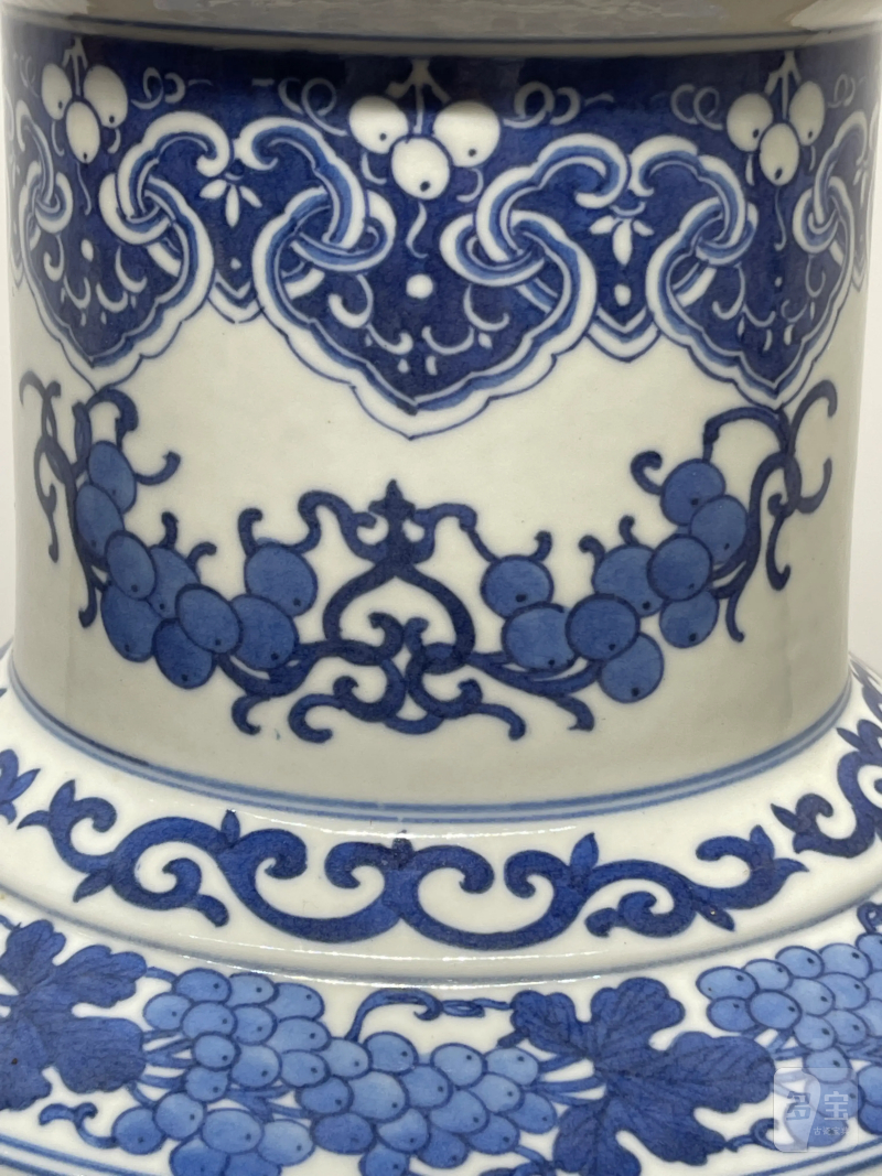 50年代 青花和平鸽纹大棒槌瓶 - 图8